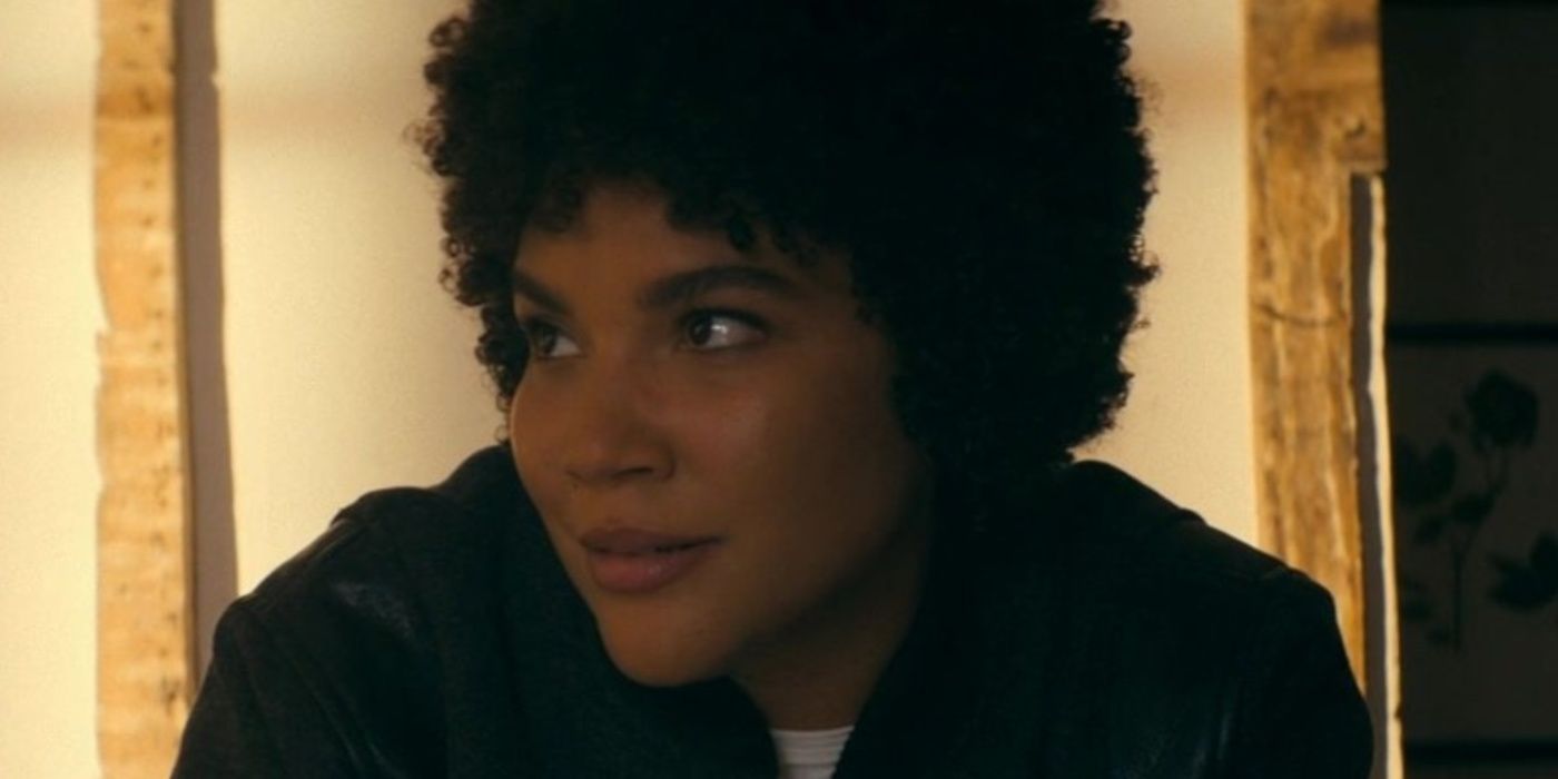 Emmy Raver-Lampman as Agent Verona Parker in The Beekeeper